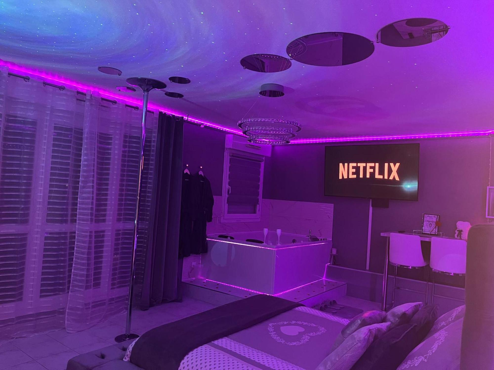 « Le Boudoir D'Elodie » Le Spa Romantique Saint-Léonard Buitenkant foto
